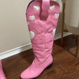 Pink heart cowboy boots
